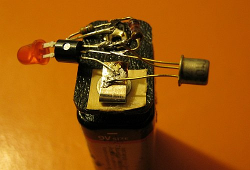 High voltage detector