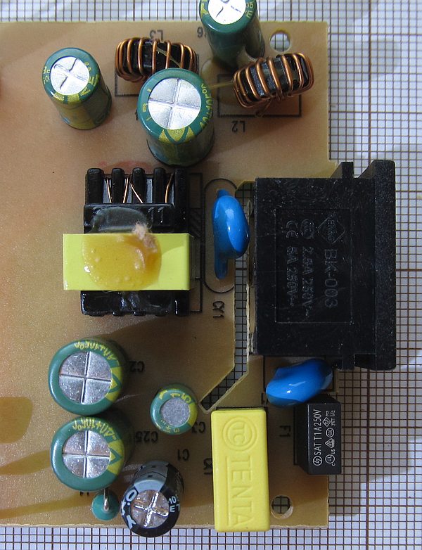 EBL C9042W NiMH charger