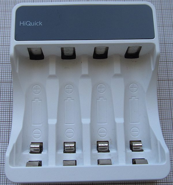 C9026 NiMH charger