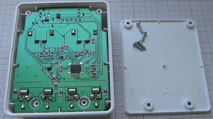 C9026 NiMH charger