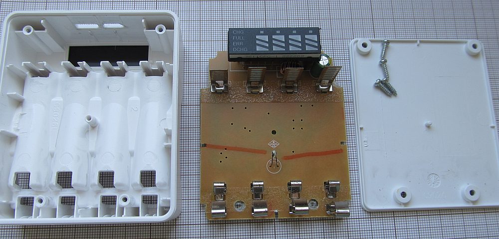 C9026 NiMH charger